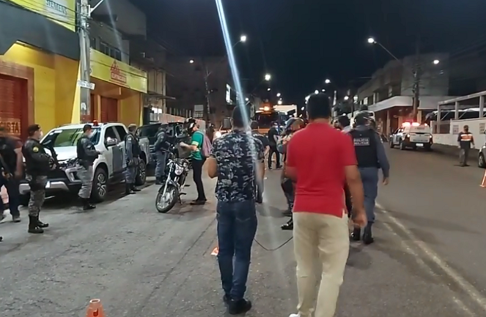 Traficante é preso durante fiscalização do toque de recolher em Manaus