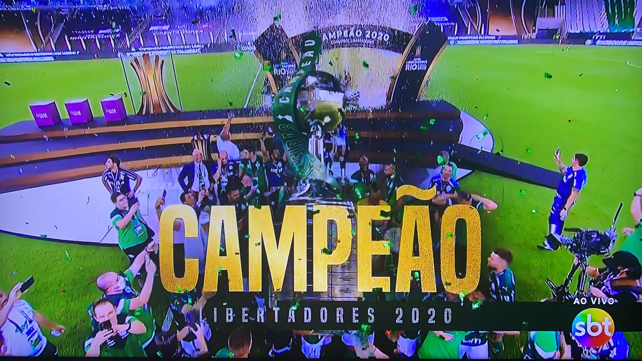 Palmeiras é bicampeão da Libertadores com gol aos 53 minutos do segundo tempo