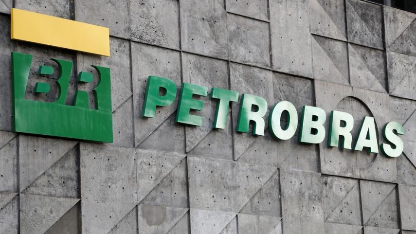 Ações da Petrobras despencam após a saída do CEO