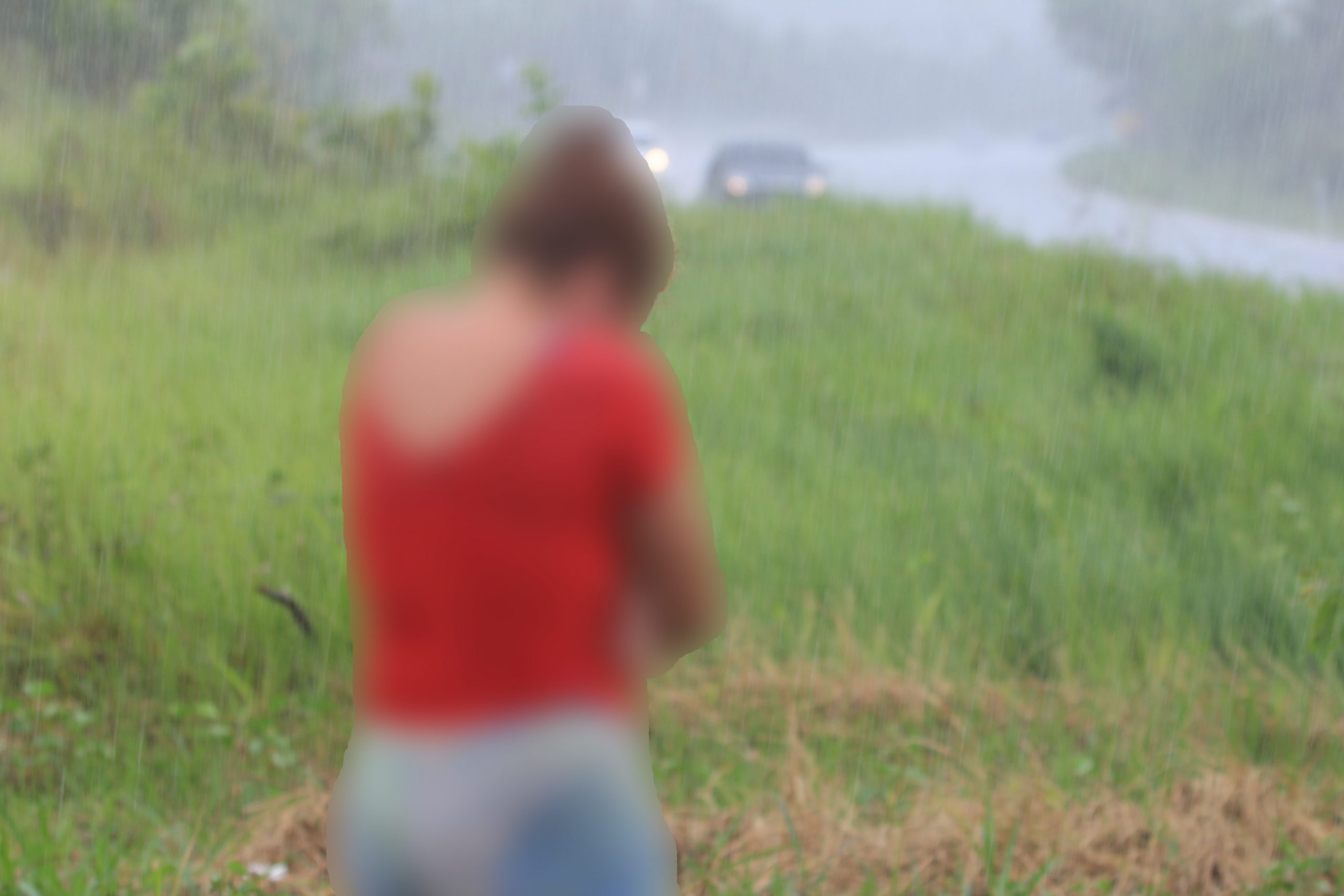 Garota é arrastada para mato e estuprada perto da rodoviária de Manaus
