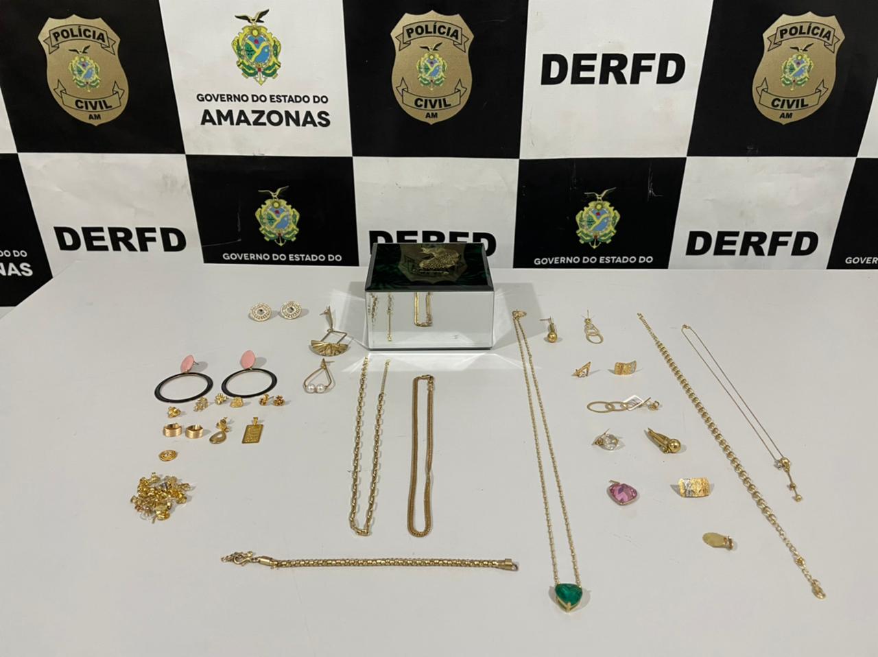 Policia deflagra ação e prende dois homens por roubo a joias e semijoias avaliadas em R$ 100 mil