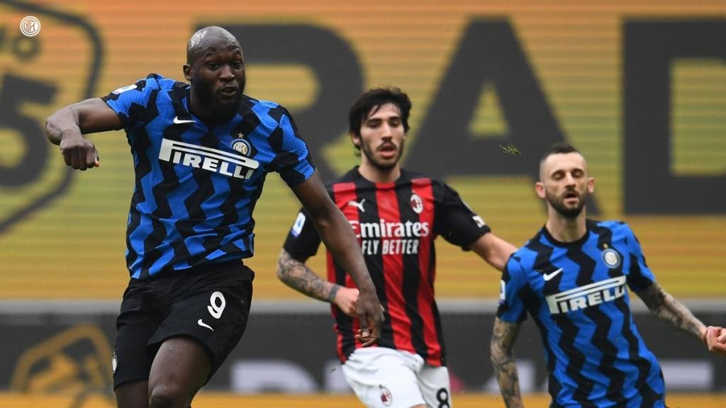 Inter de Milão atropela o Milan de Ibra com show de Lautaro e Lukaku e abre na liderança