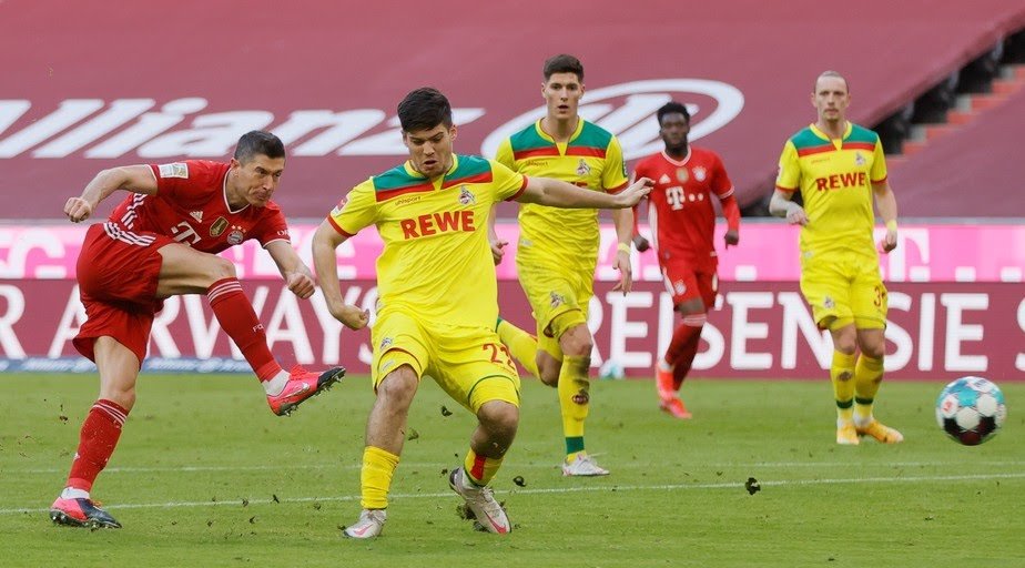 Lewandowski e Gnabry comandam goleada do Bayern de Munique contra o Colônia