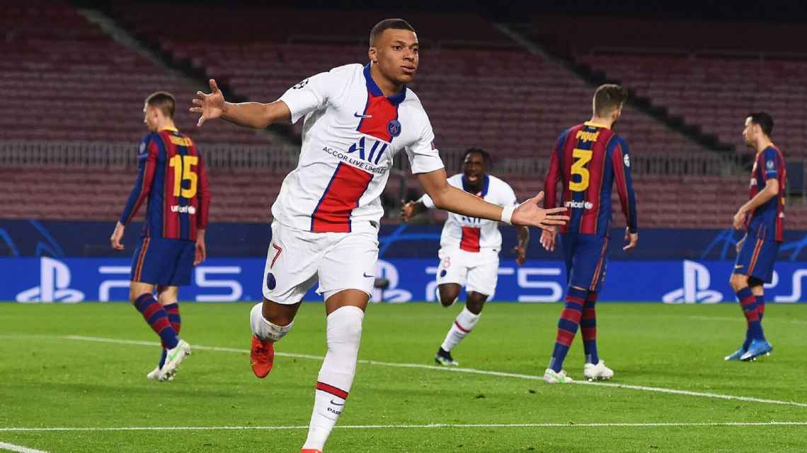 PSG goleia Barcelona com hat-trick de Mbappé e abre boa vantagem para avançar às quartas