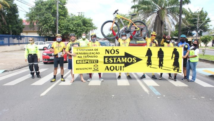 Prefeitura realiza ação de conscientização sobre respeito aos ciclistas