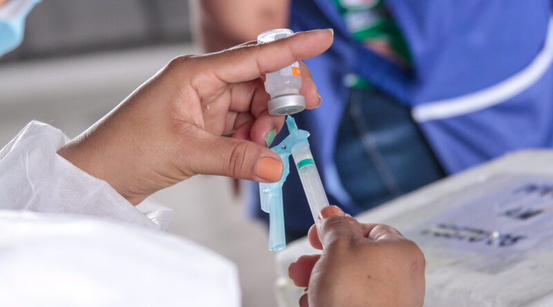 Prefeitura de Manaus suspende temporariamente primeira dose da vacina contra a Covid-19