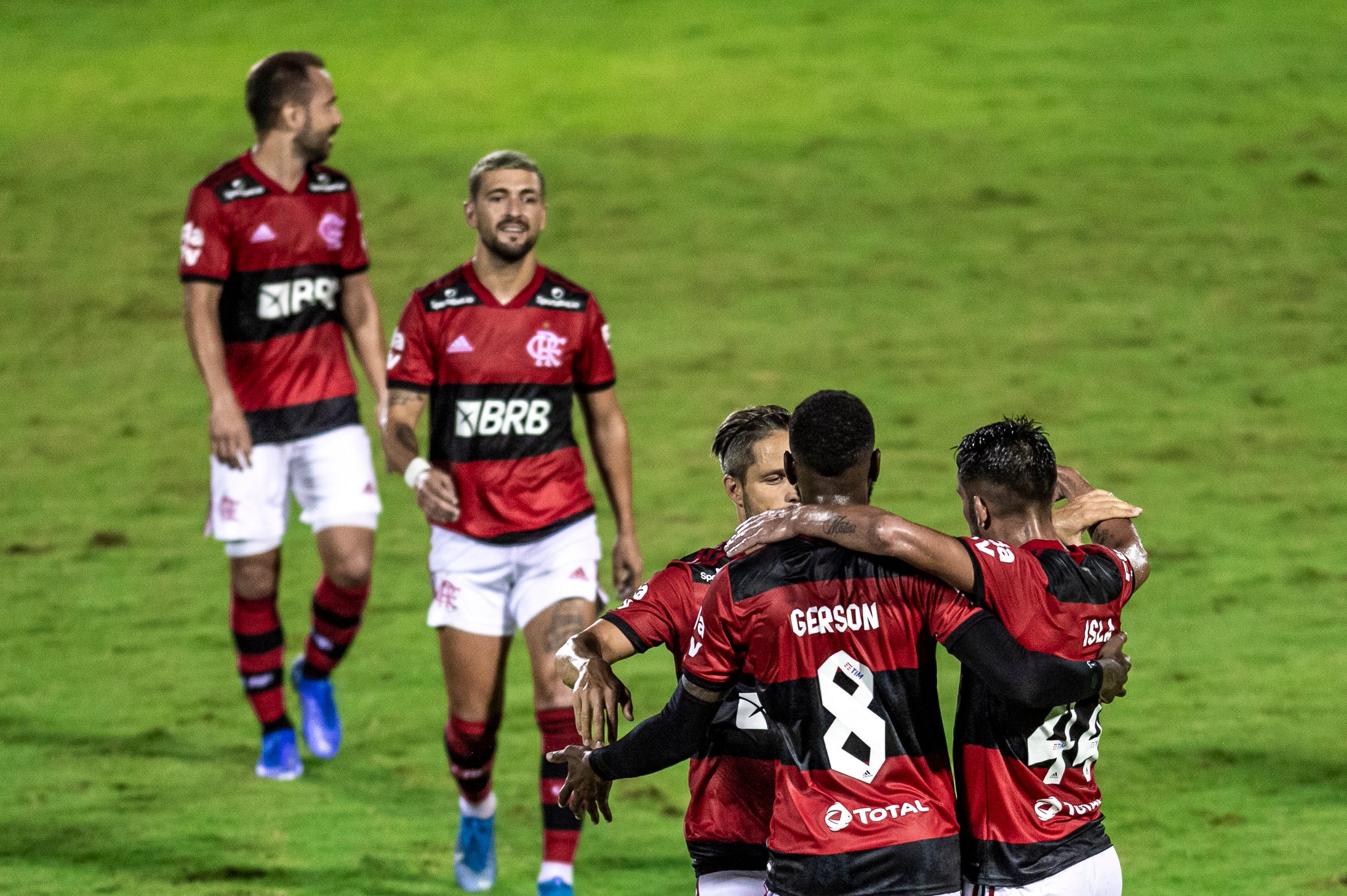 Flamengo goleia Madureira por 5 a 1 antes de pegar o Palmeiras pela Supercopa do Brasil