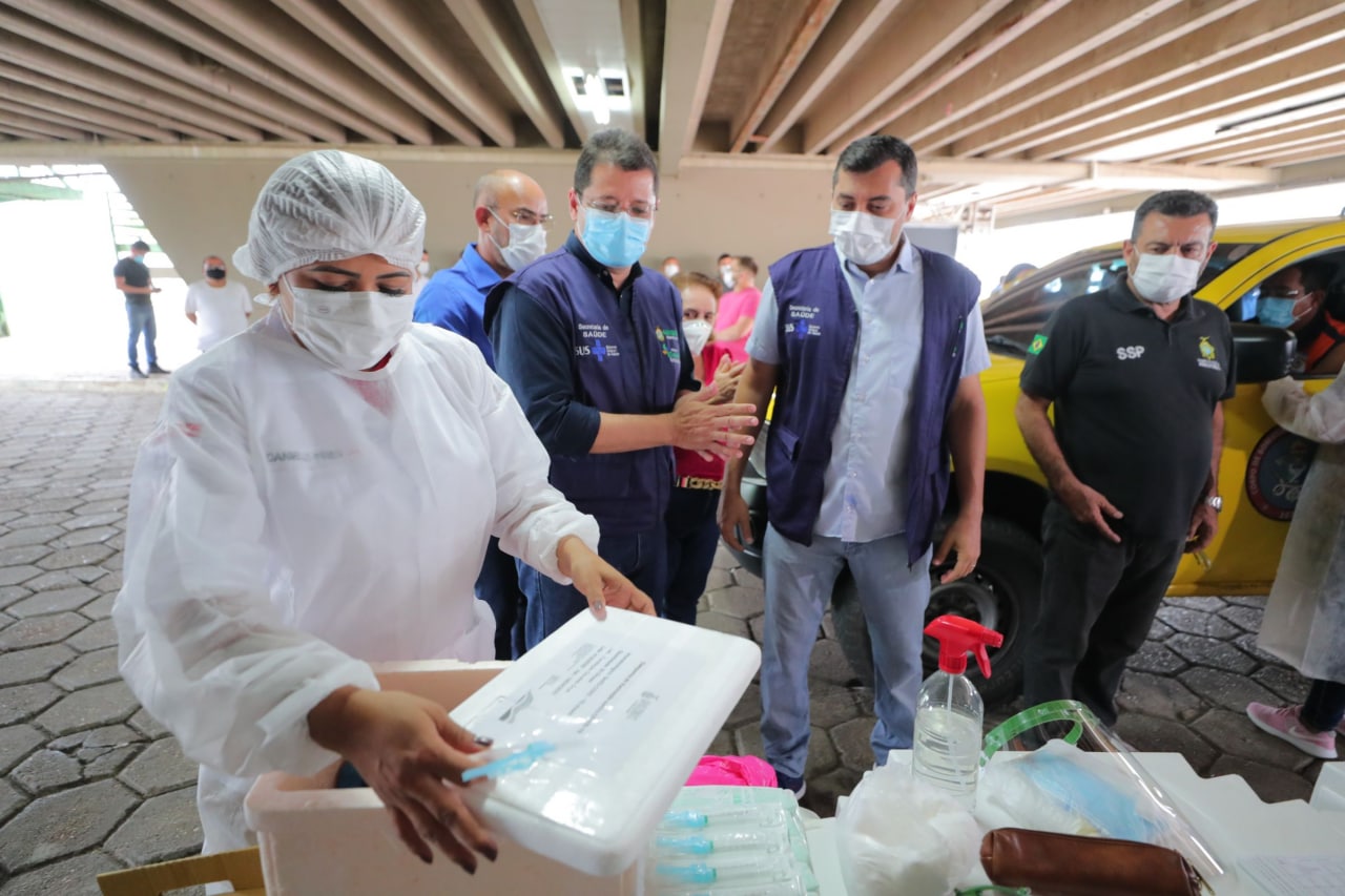 Vacinação contra Covid-19 alcança 2,1 mil profissionais da segurança em Manaus