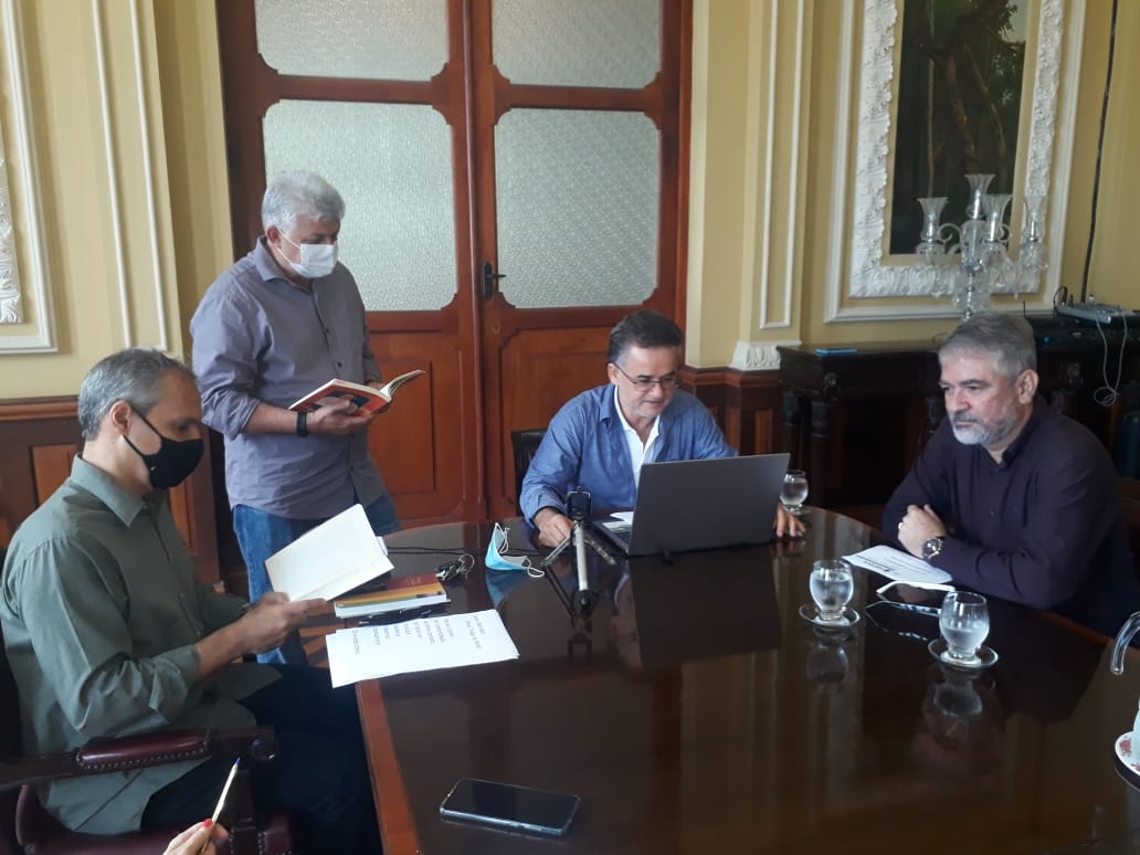 João do Rio e Thiago de Mello são homenageados no Dia do Livro pela Prefeitura de Manaus