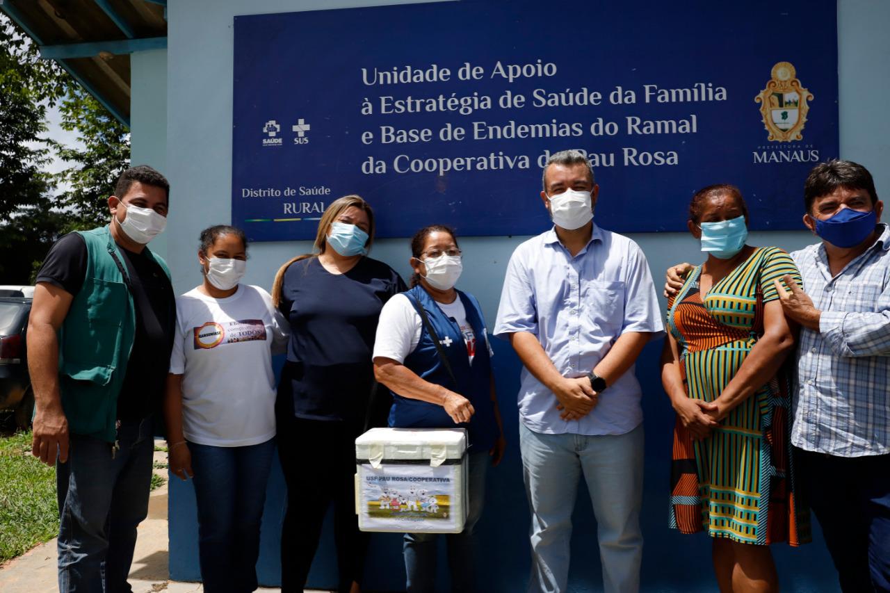 Peixoto acompanha vacinação da prefeitura na zona rural de Manaus