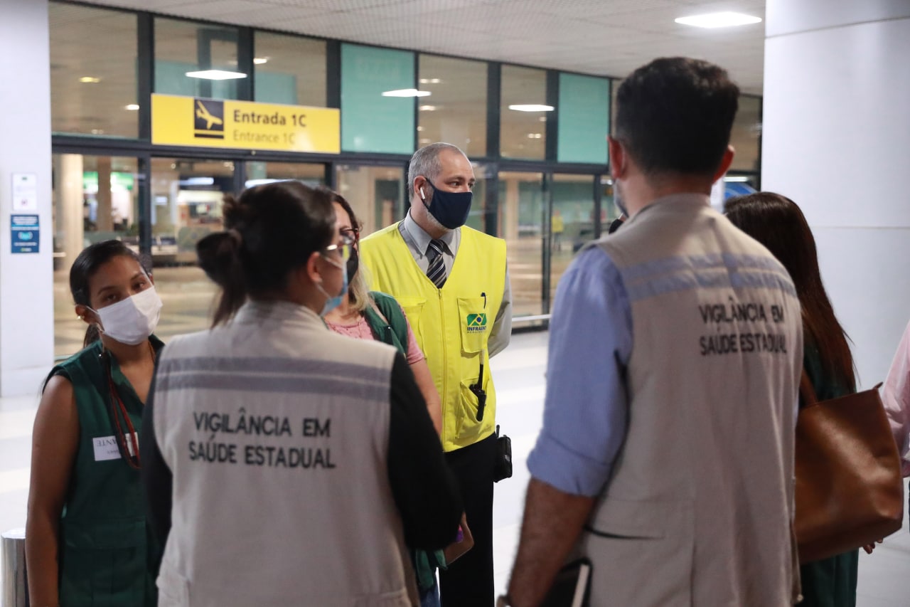 Governo do AM, Prefeitura de Manaus e Agência Nacional de Vigilância Sanitária vão monitorar passageiros que desembarcam no Aeroporto Eduardo Gomes