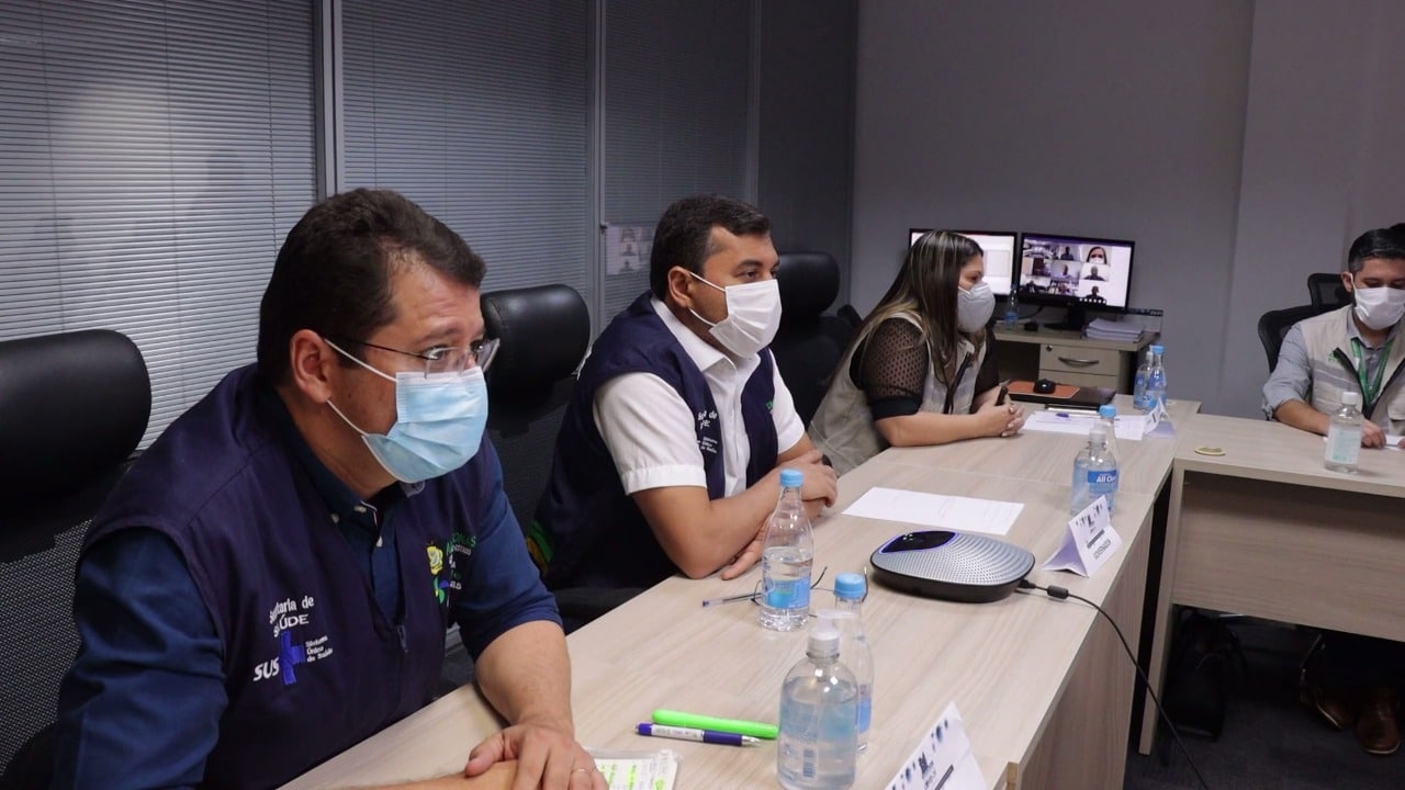 Governo do Amazonas monta força-tarefa para acelerar vacinação contra Covid-19 no interior