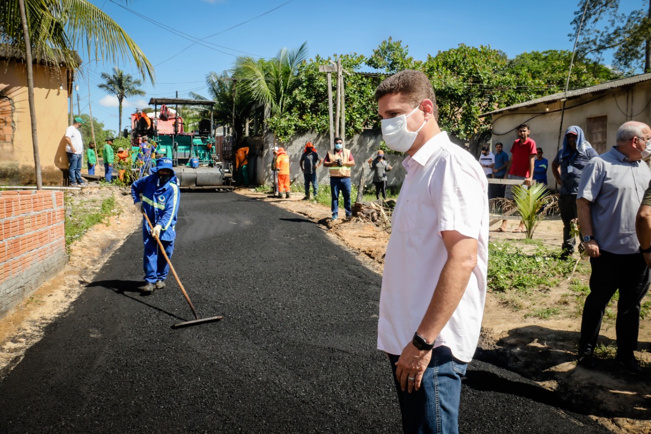 Prefeitura de Manaus inicia asfaltamento na comunidade Cristo Rei
