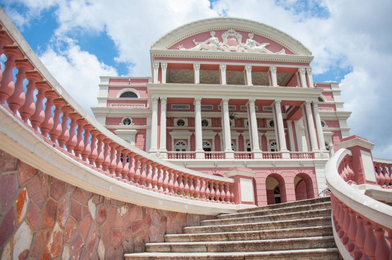 Teatro Amazonas tem novo horário para visitação turística no mês de junho