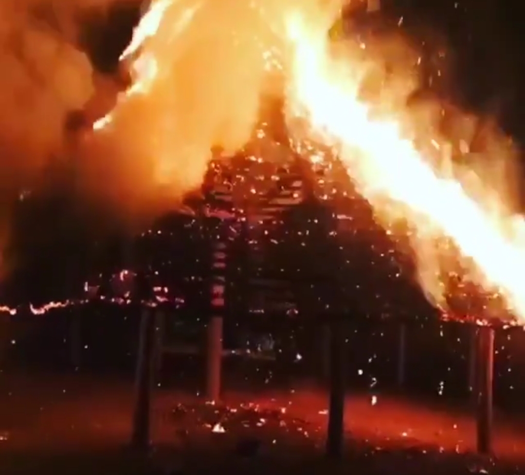 Incêndio atinge aldeia indígena no Parque Lage