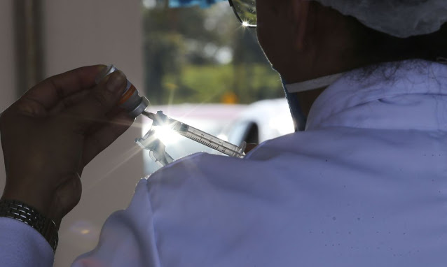 Trabalhadores do transporte coletivo receberão vacina contra covid-19