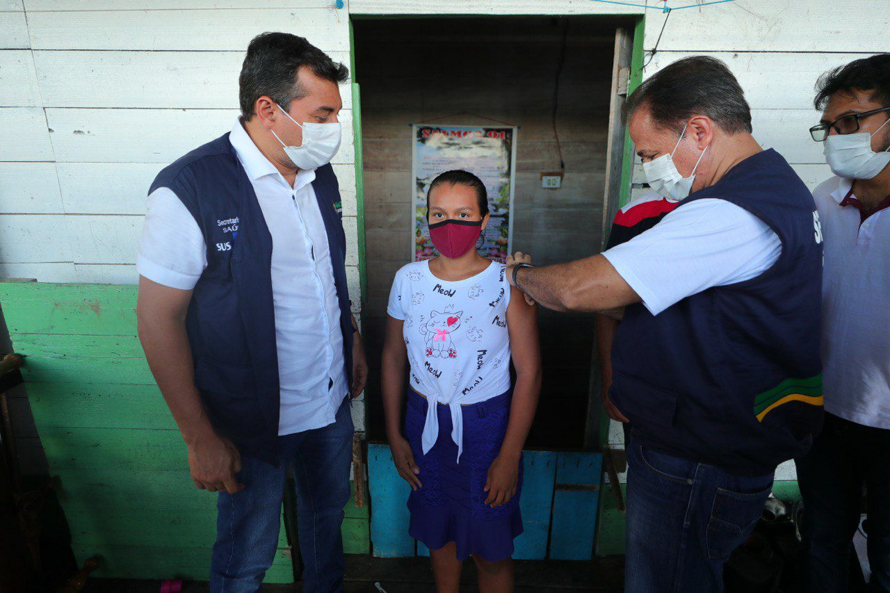 Wilson Lima destaca que 53 municípios vacinam toda população adulta com apoio do Governo do Amazonas