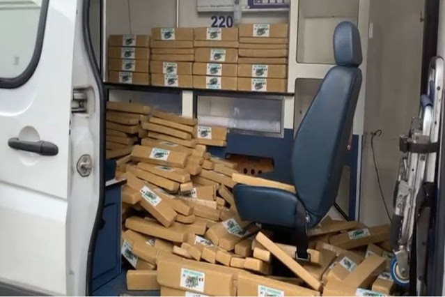 Polícia encontra 470 tabletes de maconha dentro de ambulância em rodovia