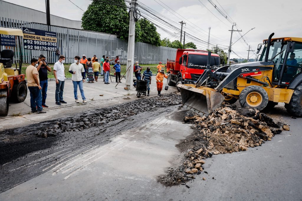 Prefeitura de Manaus realiza mutirão de infraestrutura no Distrito Industrial 2