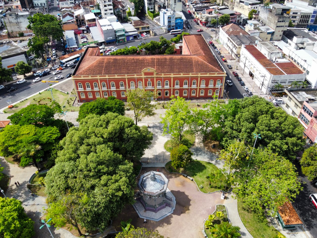 Palacete Provincial volta às atividades com a exposição ‘Na Sintonia do Rádio’