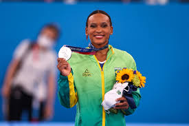 Rebeca Andrade conquista prata para o Brasil na ginástica