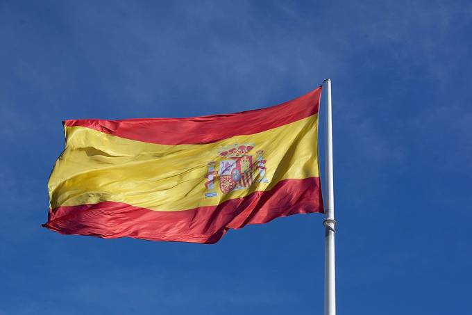 Espanha reabre para brasileiros – e permite entrada com Coronavac