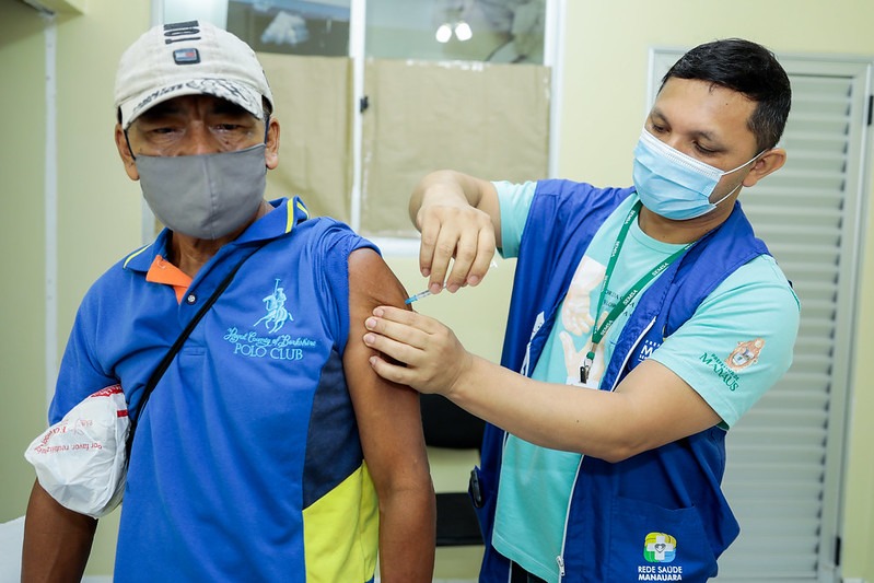 Prefeitura de Manaus recebe 58 mil doses e amplia postos de vacinação contra a Covid-19