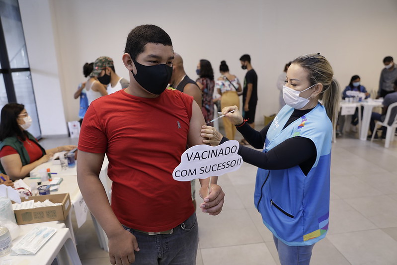 Vacina contra a Covid-19 está disponível em 36 pontos estratégicos nesta terça-feira em Manaus
