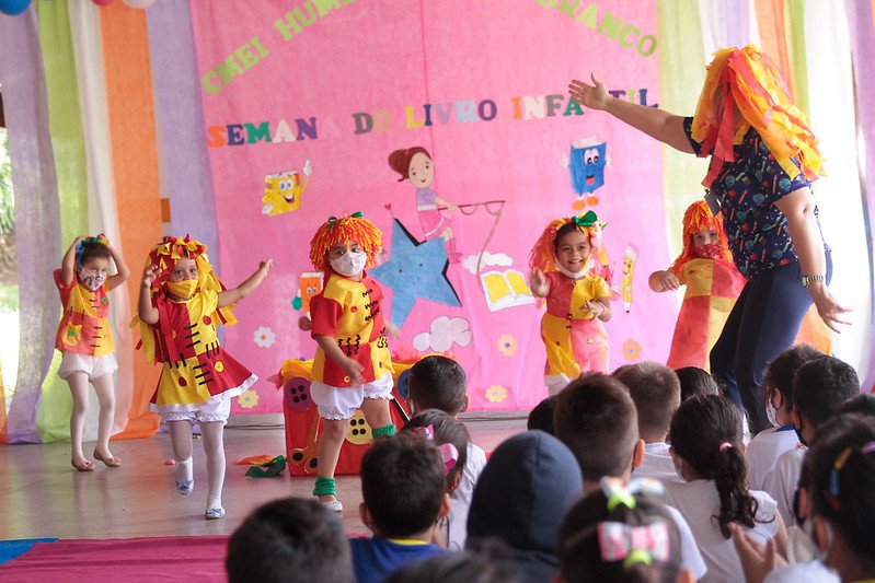Prefeitura de Manaus abre a ‘Semana do Livro Infantil’ com atividades culturais