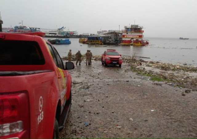 Feto é encontrado boiando no rio em Manaus