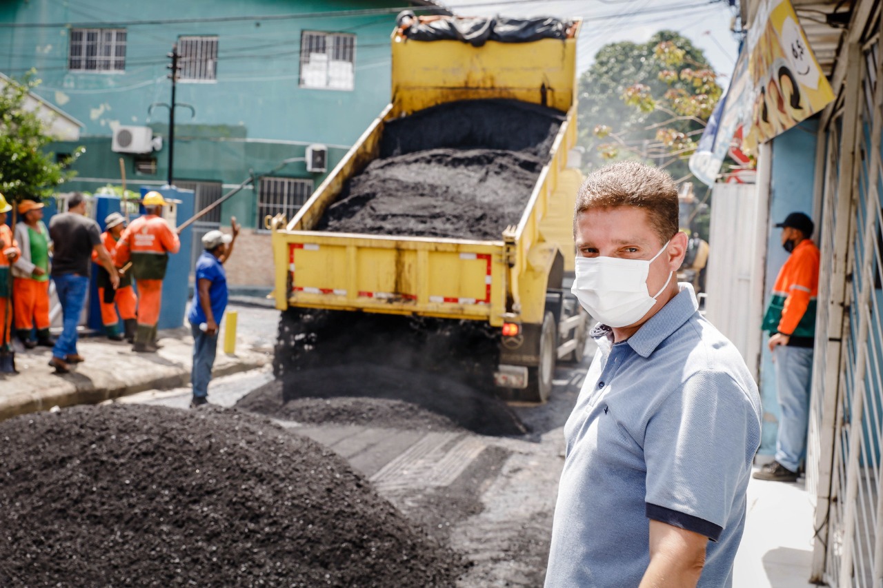Prefeitura realiza mutirão de infraestrutura para revitalizar ruas do bairro Chapada