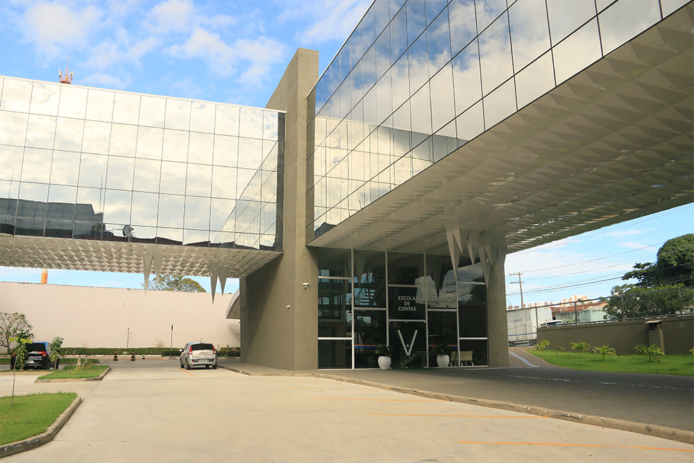 Escola de Contas do TCE-AM divulga programação de cursos para segunda quinzena de outubro