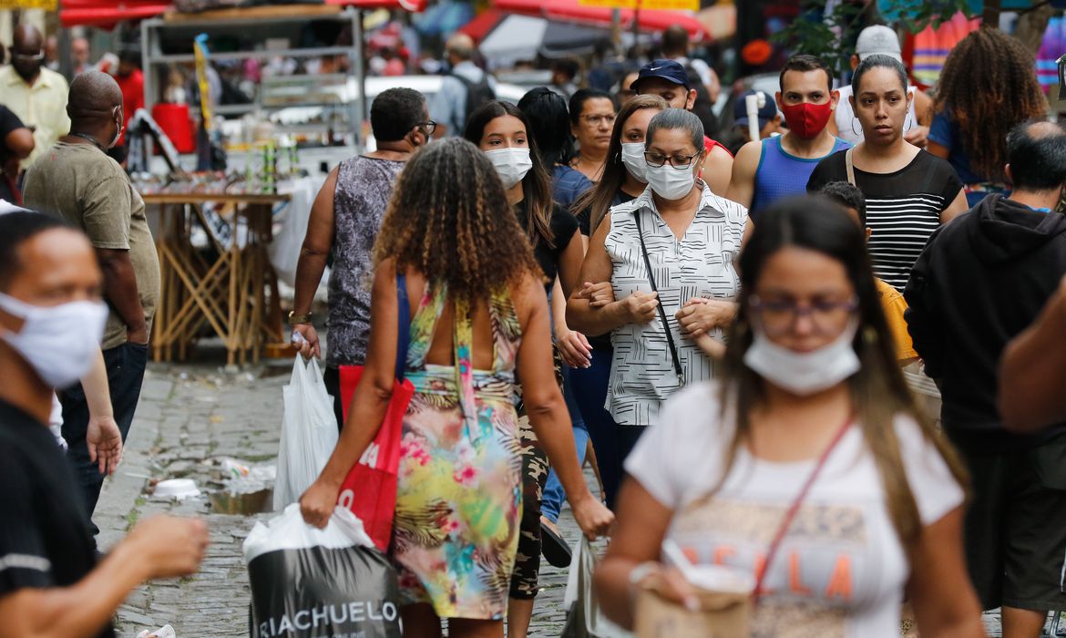 Covid-19: Brasil tem 10,3 mil casos e 284 mortes em 24 horas