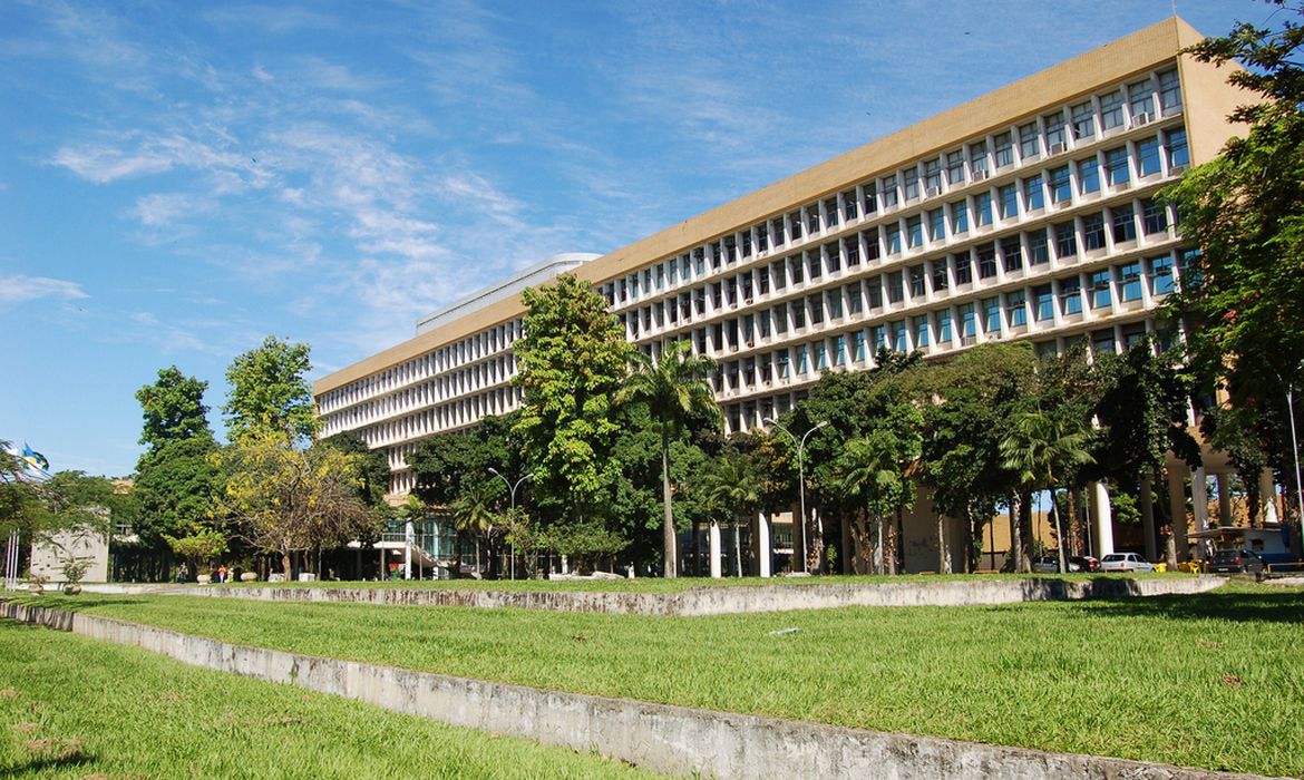 Rio: instituições federais de ensino preparam volta gradual às aulas