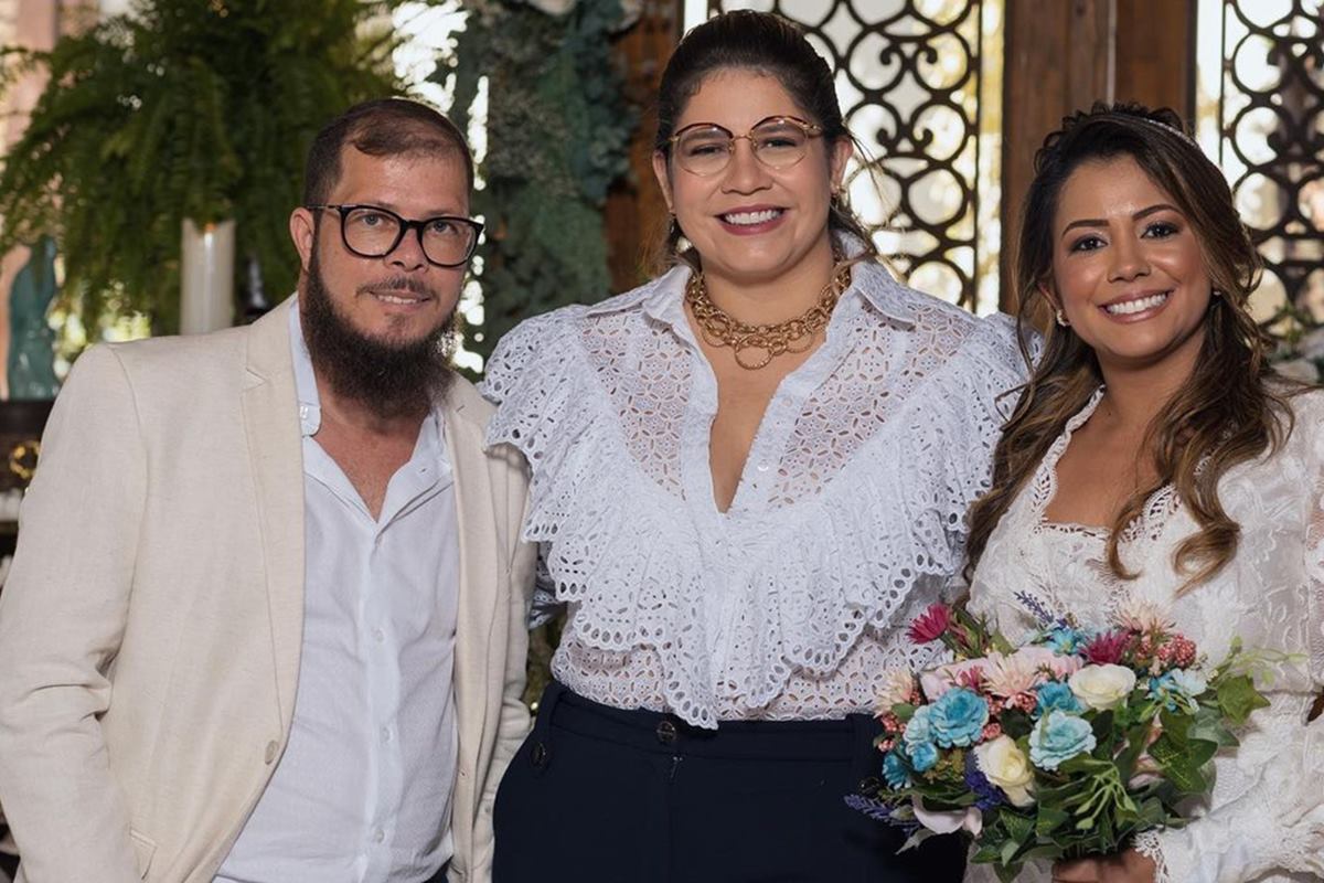 Viúva do tio de Marília Mendonça publica bilhetes deixados pelo marido