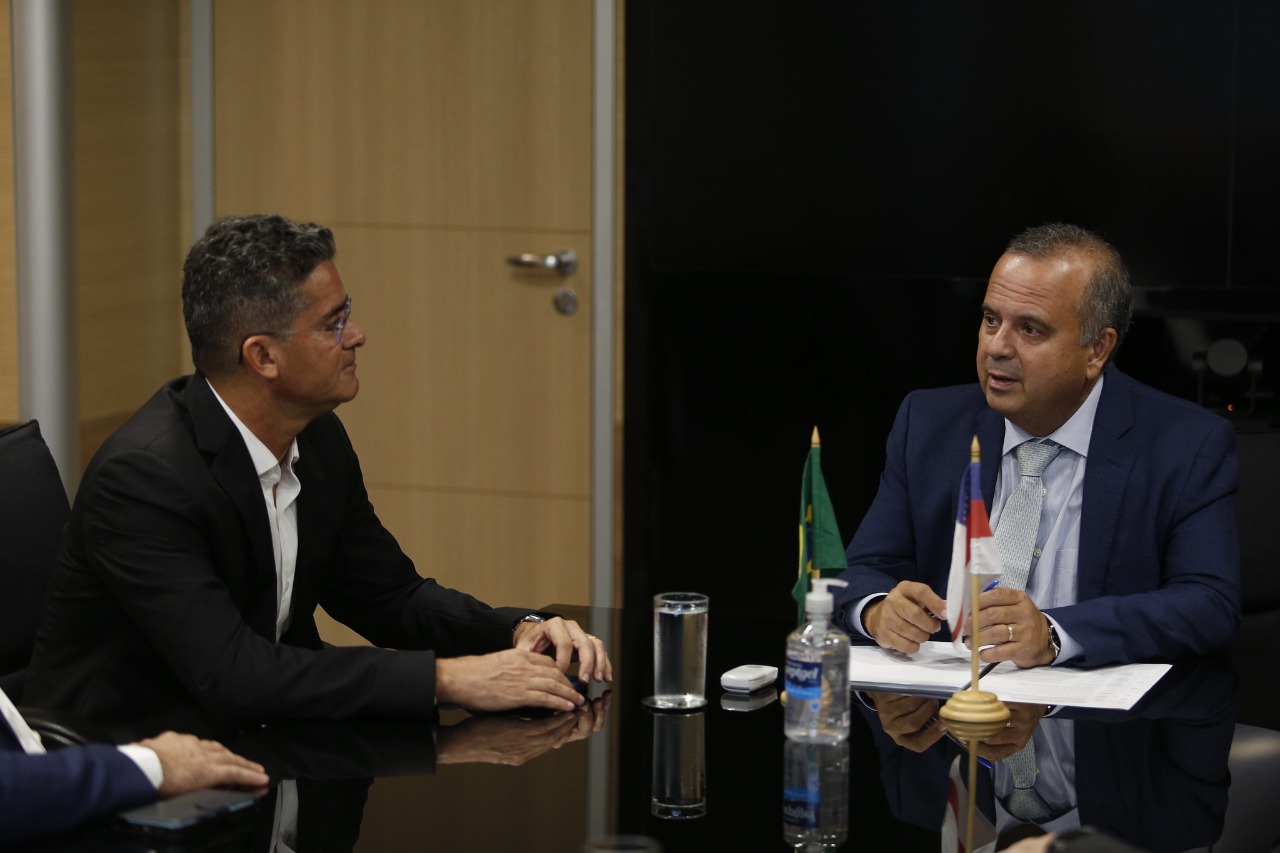 Prefeito reúne com ministro do Desenvolvimento Regional e alinha liberação de verba para Manaus