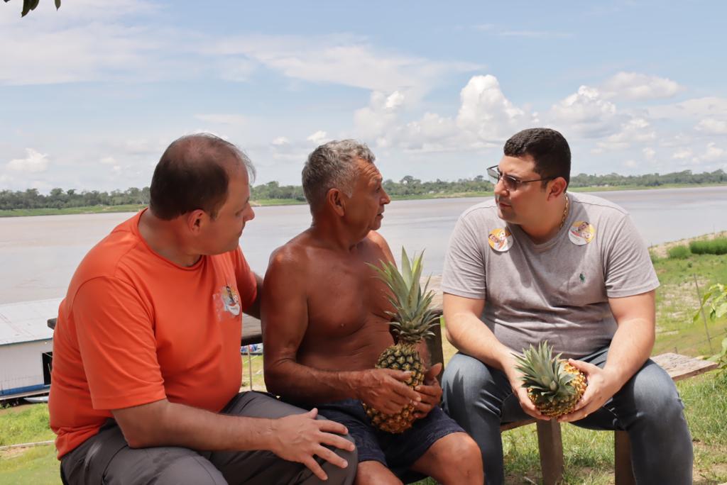 Comunidades de Coari convivem com descaso e falta de infraestrutura