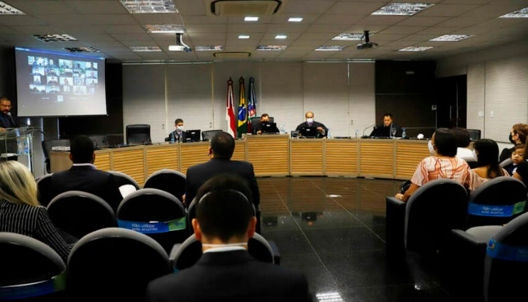 Bolsonaro escolherá lista tríplice do TRE-AM