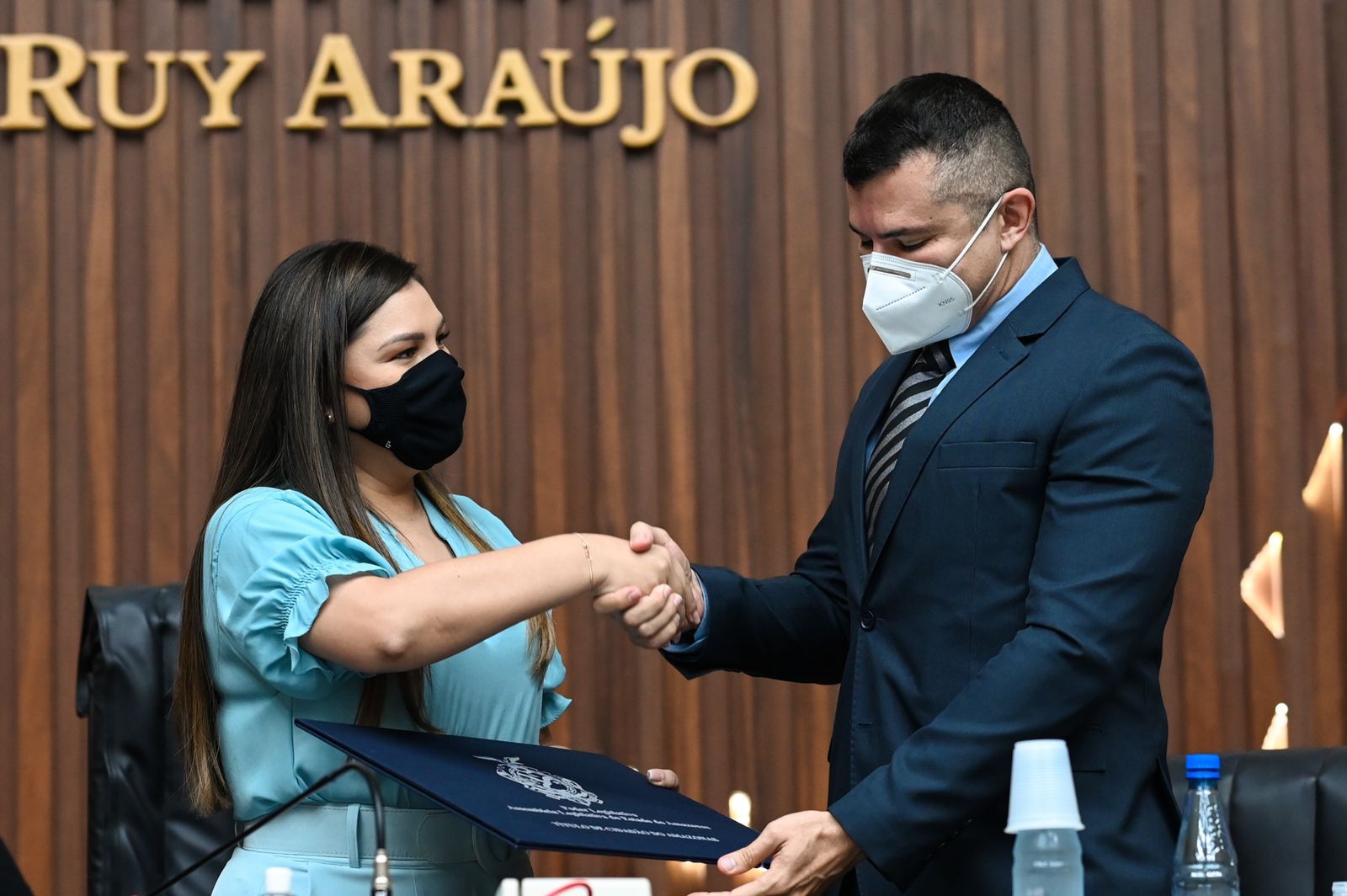 Aleam entrega Título de Cidadão do Amazonas ao procurador Ricardo Antonio Rezende de Jesus