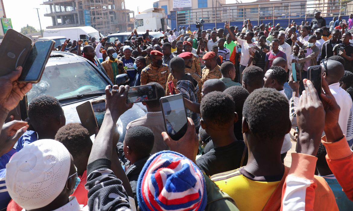 Burkina Faso: UE pede volta imediata à ordem constitucional