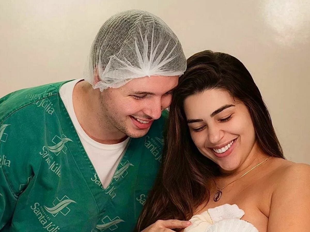 Vivian Amorim dá à luz primeira filha, Malu; menina nasceu prematura