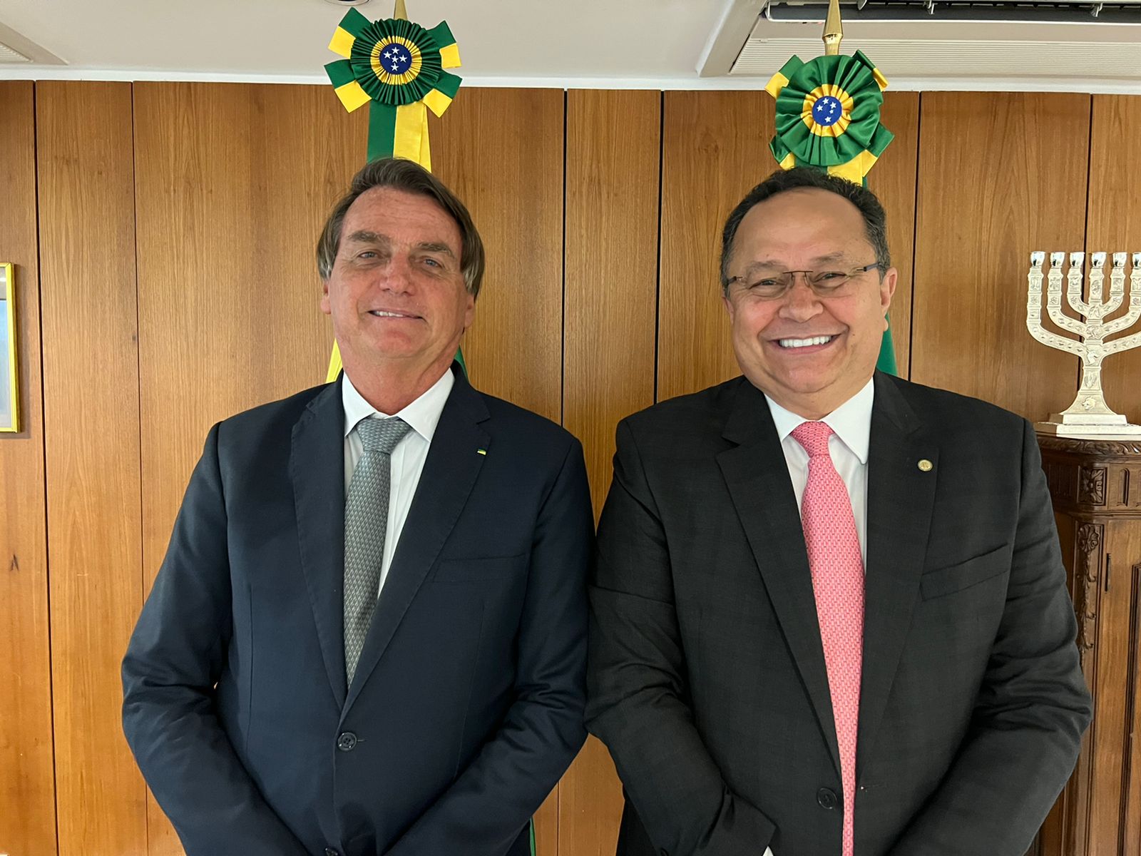 Silas e Bolsonaro tratam sobre a redução do IPI que pode prejudicar a ZFM e discute demandas para o AM