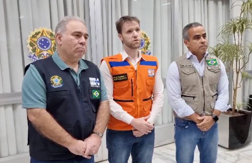 Chuvas deixam 44 mortos e 56 desaparecidos em Pernambuco