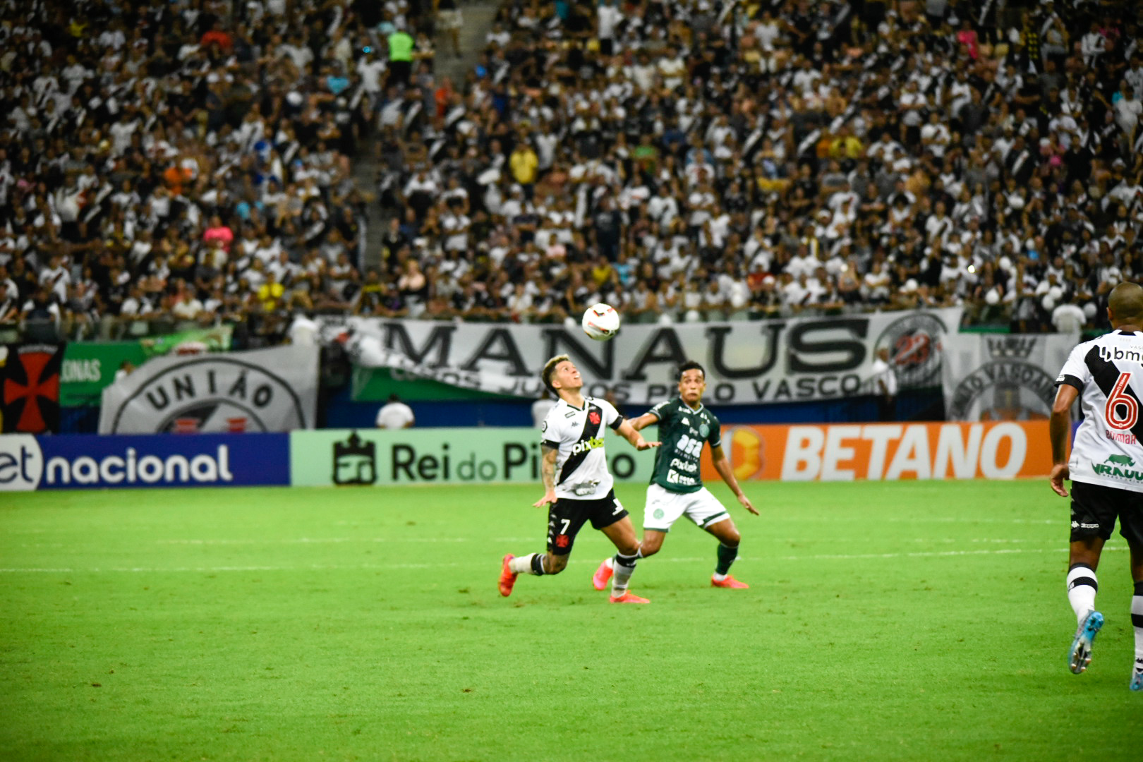 Arena da Amazônia recebe público superior a 33 mil no empate entre Guarani e Vasco pela Série B do Brasileirão