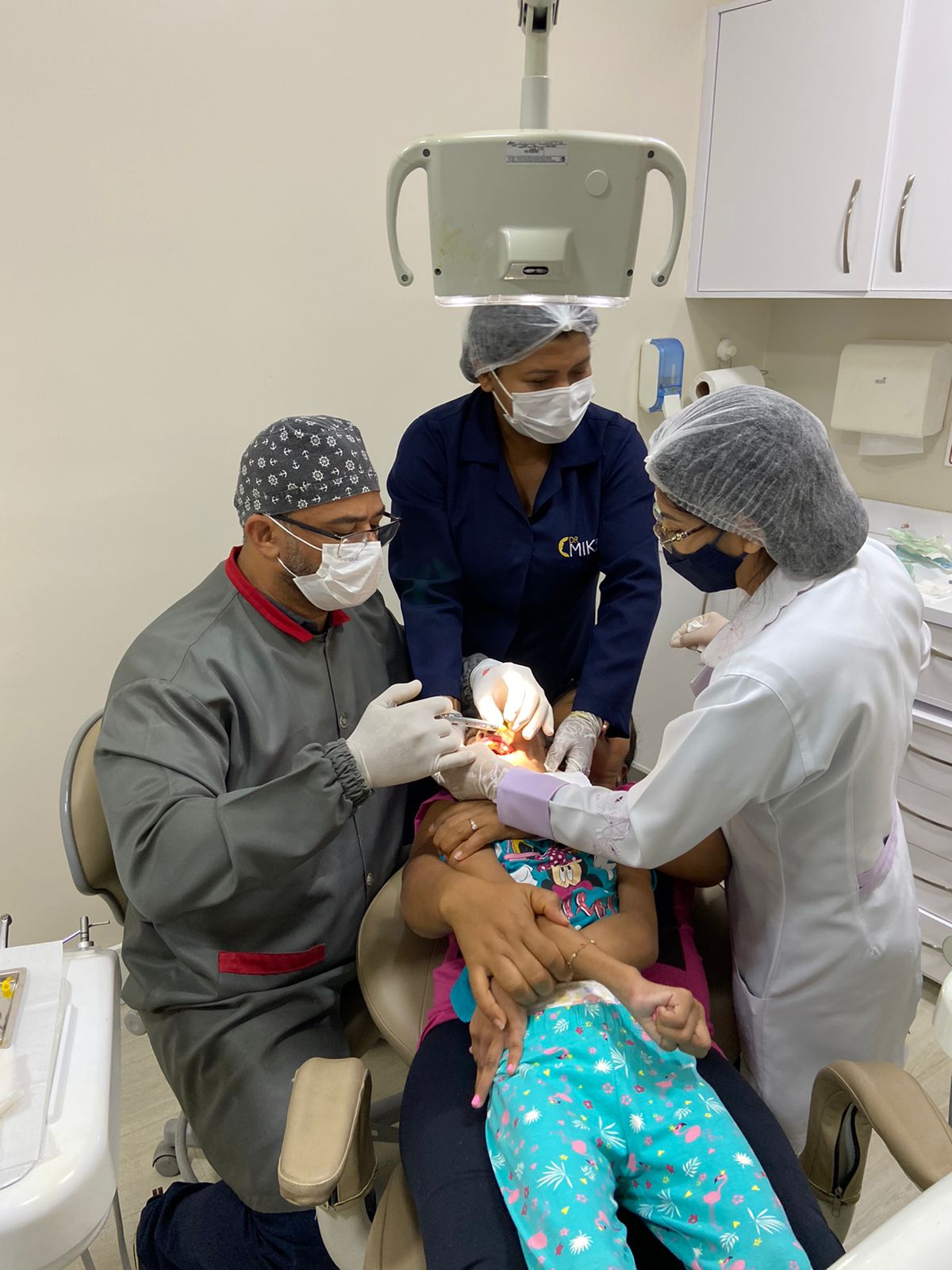 PCDs encontram apoio em cirurgião-dentista benemérito para eliminar dor de dente