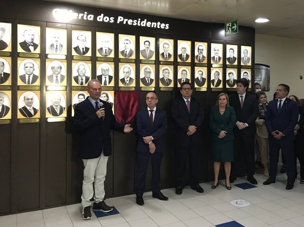 Conselheiro Mario de Mello é homenageado com foto na Galeria de Presidentes do TCE-AM