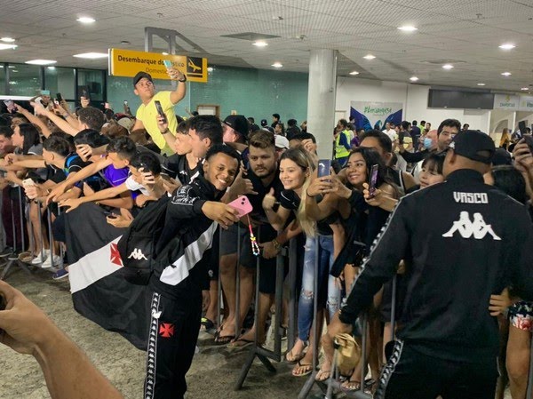 Vasco desembarca em Manaus para enfrentar o Guarani