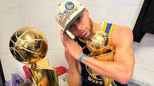 Golden State Warriors é campeão da NBA com Stephen Curry MVP das finais