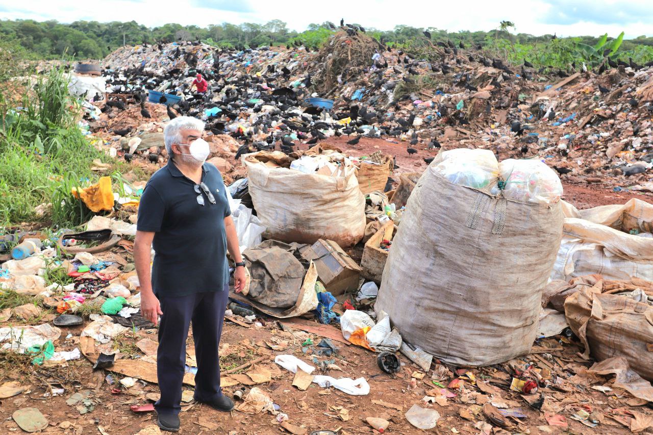 TCE-AM faz visita técnica para avaliar realidade em lixões de Iranduba e Manacapuru