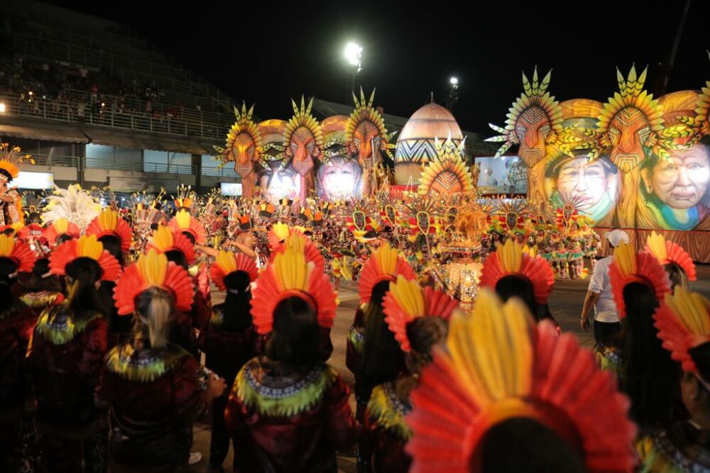 Bois de Manaus fecham festival que arrastou público de 77 mil